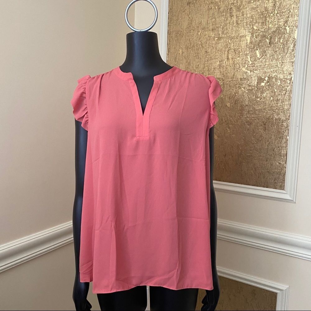 NWT! Emma & Olivia coral ruffle sleeves L